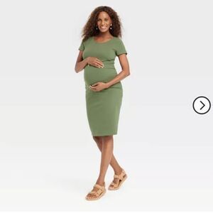Ingrid+Isabel Women Short Sleeve Essential T-Shirt  Maternity Dress NWT Size M